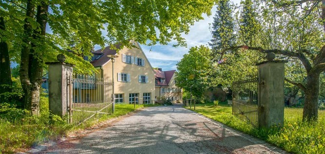 Bad Clevers Gesundheitsresort & Spa - Einfahrt