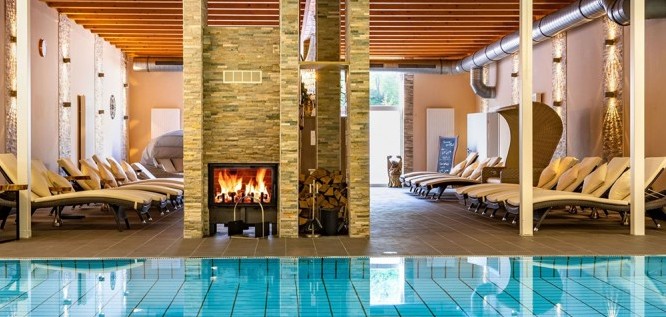 Schwimmbad | Boutique Hotel Badehof - Osthessen