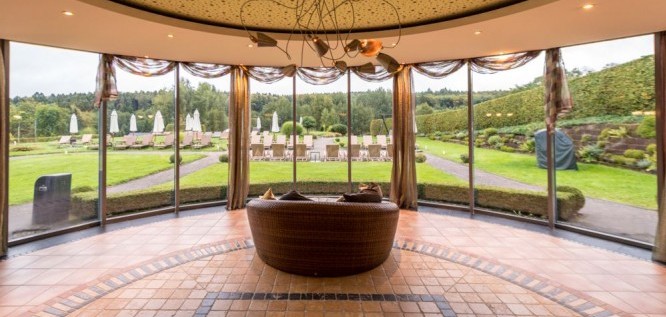 Ruheraum Blick Außenbereich - Hotel Heinz- Höhr-Grenzhausen - Westerwald