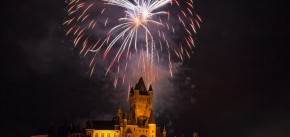 Silvester Feuerwerk Burg Cochem