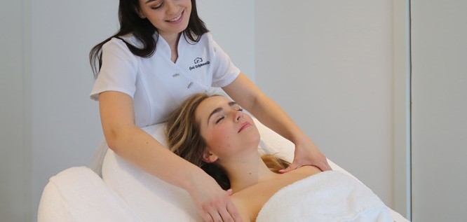  Schultermassage | Romantik Hotel Schwanefeld - Sachsen 