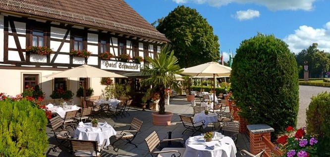 Aussenterrasse | Romantik Hotel Schwanefeld - Meerane Sachsen 