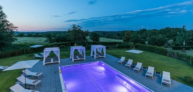 Aussenpool zur blauene | Romantik Hotel Schwanefeld - Meerane Sachsen 