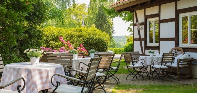 Gartenterrasse | Romantik Hotel Schwanefeld - Meerane Sachsen 
