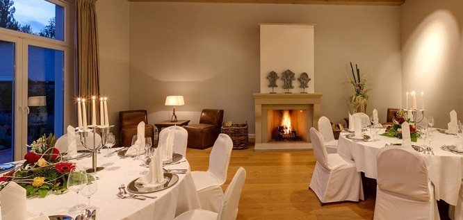 Restaurant mit Kamin | Romantik Hotel Schwanefeld - Meerane Sachsen 