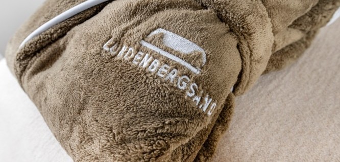 Bademantel - Lundenbergsand Nordsee Hideaway und Spa – Husum - Nordsee