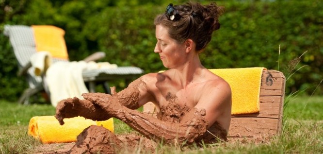 Lehmbad im Park von Menschels Vitalresort, Naheland, Meddersheim, Bad Sobernheim  