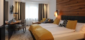 Blick in das Komfort Doppelzimmer in Michels Wohlfühlhotel, Rheinland-Pfalz, Vulkan-Eifel, Schalkenmehren