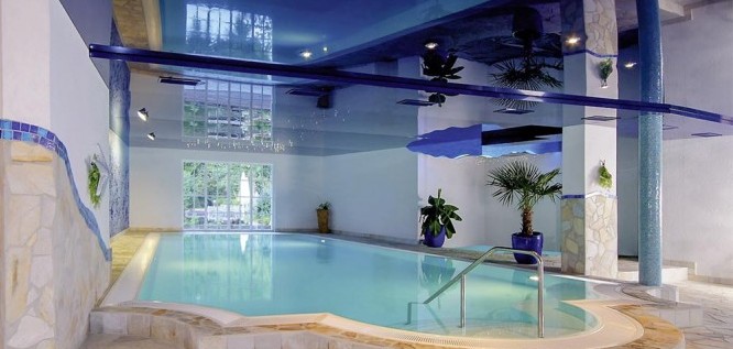 Das Schwimmbad im Molitors Mühle Hotel & Spa, Vulkan-Eifel, Eisenschmitt 