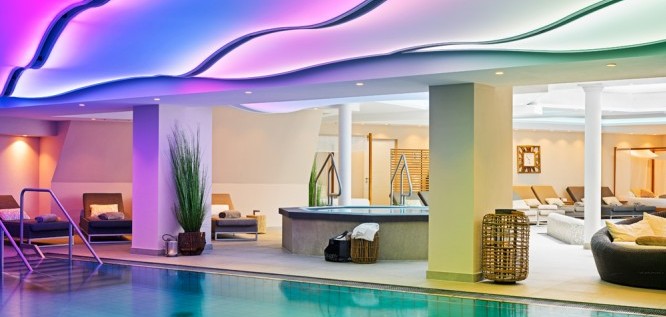 Der Innenpool im Wellness Resort Romantischer Winkel in Bad Sachsa im Harz