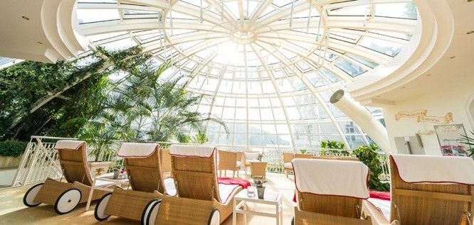 Liegen im Palmengarten des Wellness Resort Romantischer Winkel im Harz, Bad Sachsa