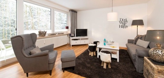 Das gemütliche Wohnzimmer im Kuschel-Appartement des Wellness Resort Romantischer Winkel im Harz, Bad Sachsa
