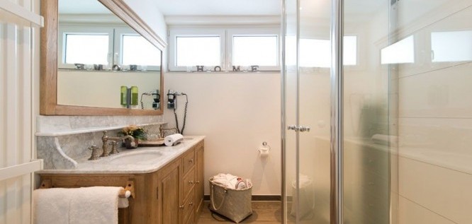 Das Badezimmer vom Kuschel-Appartement im Wellness Resort Romantischer Winkel im Harz, Bad Sachsa