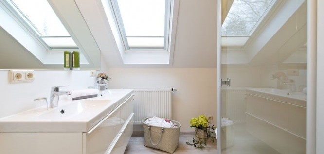 Blick ins Bad des Wohlfühl-Appartements im Wellness Resort Romantischer Winkel im Harz, Bad Sachsa