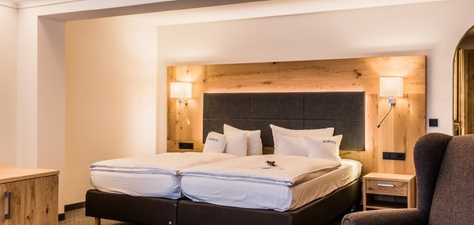 sleeping area in the double room elder | Schuele's Gesundheitsresort & Spa - Allgaeu | Bavaria