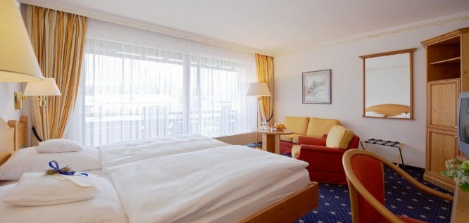 Einblick ins Zimmer "Wacholder" – Schüle's Gesundheitsresort & Spa – Allgäu | Bayern