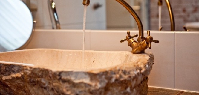 Wellnesszimmer mit belebtem Wasser | Wellnesshotel Seeschlößchen | Privat-SPA & Naturresort – Niederlausitz/Brandenburg