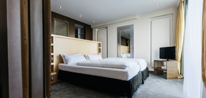 Vitalia Seehotel - Bad Segeberg - Schleswig-Holstein - View into the suite