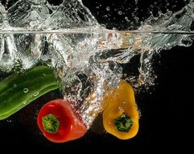 Grüne, rote und gelbe Paprika - Vitaminreich & gesund