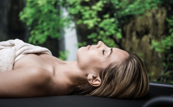 Erholung und Entspannung im Wellnessurlaub - Familien- & Wellnesshotel Sonnenpark Totale Entspannung für Körper und Geist mit Wellness - Familien- & Wellnesshotel Sonnenpark