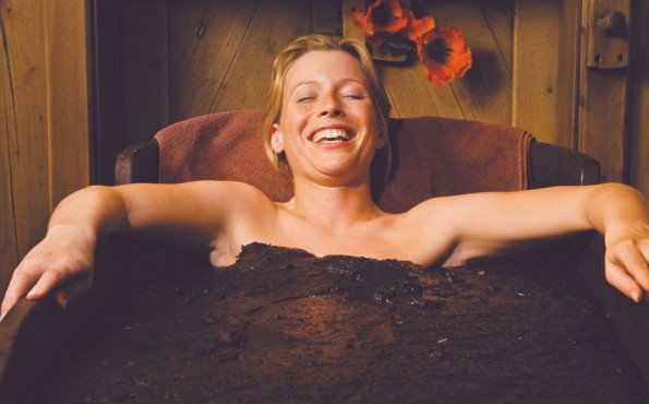 Heilerden im Wellnessurlaub - Moorbad - Parkhotel am Soier See In Heilmooren im Wellnessurlaub baden - Parkhotel am Soier See